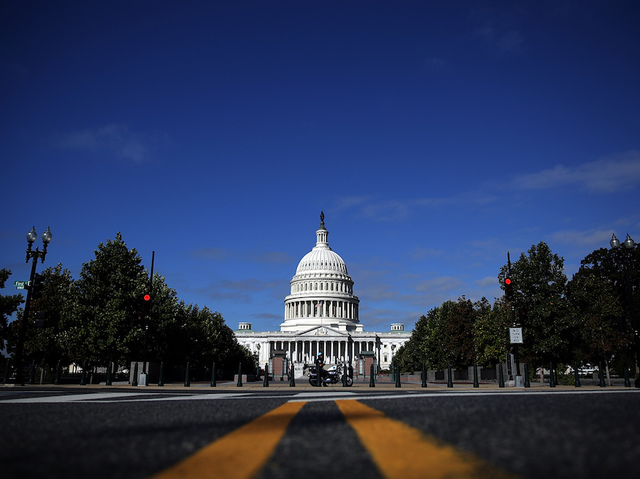 U.S. government may shut down Saturday; spending debate is heated
