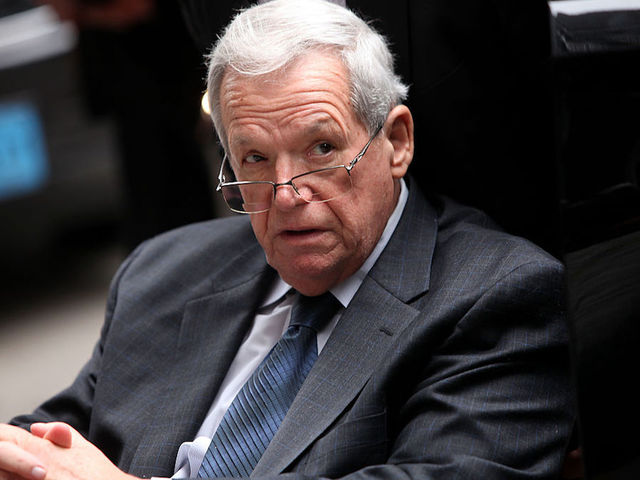 Ex-House Speaker Dennis Hastert can't be alone with children, judge rules