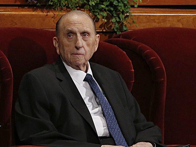 Thomas Monson, Mormon church president, dies at age 90