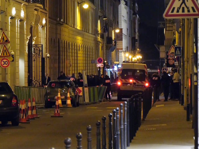 Thieves take millions in jewels from Paris' Ritz Hotel