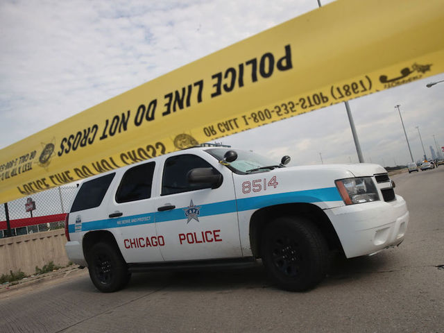 High-ranking Chicago officer shot, killed responding to a robbery in city's downtown