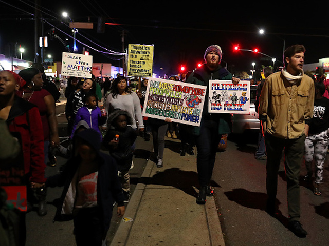 Demonstrators Delay NBA Game To Protest Police Killing Of Stephon Clark Demonstrators Delay NBA Game To Protest Police Killing Of Stephon Clark