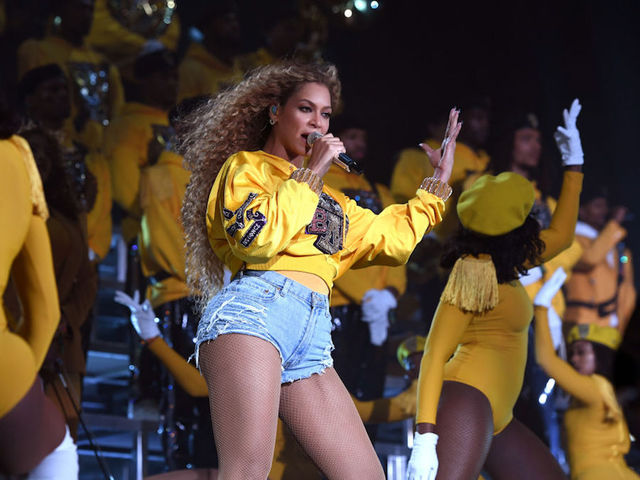 When Is Beyoncé Performing At Coachella? How To Stream Queen Bey's Set