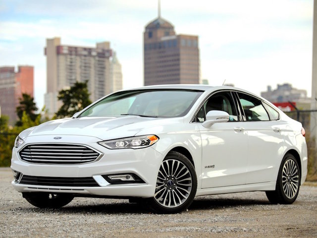 Ford dropping all but 2 cars from its North American dealerships