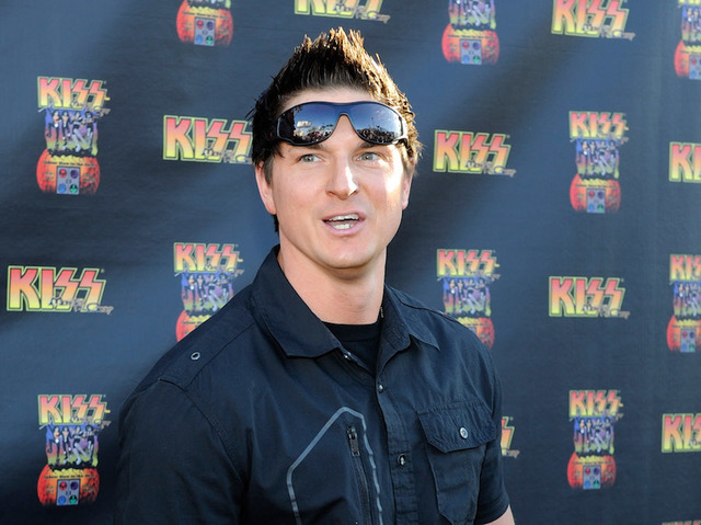 'Ghost Adventures' host Zak Bagans buys naked Trump statue for $28,000