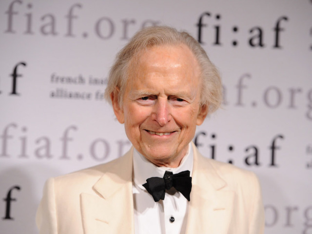 'The Right Stuff' author Tom Wolfe dies