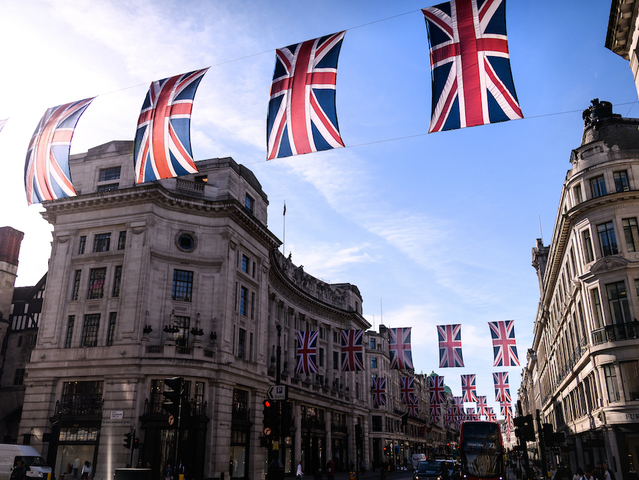 Thomas Markle photo controversy: Who will walk Meghan down the aisle?