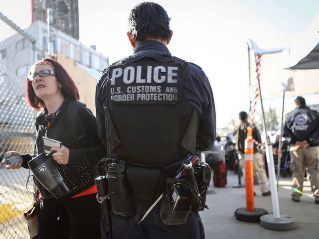 Bus line employee tells passengers they have to be Americans to ride