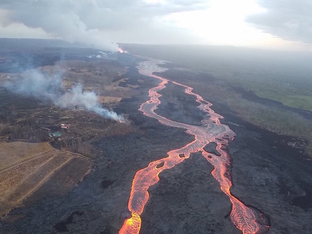 23 injured when lava bomb hits Hawaii tour boat