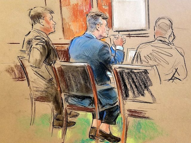 Gates says he and Manafort didn't report 15 foreign accounts, knew it was illegal