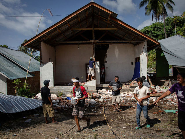Lombok earthquake death toll surges above 400