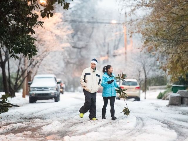 Photos: As southeastern winter storm fades, canceled flights and icy roads remain