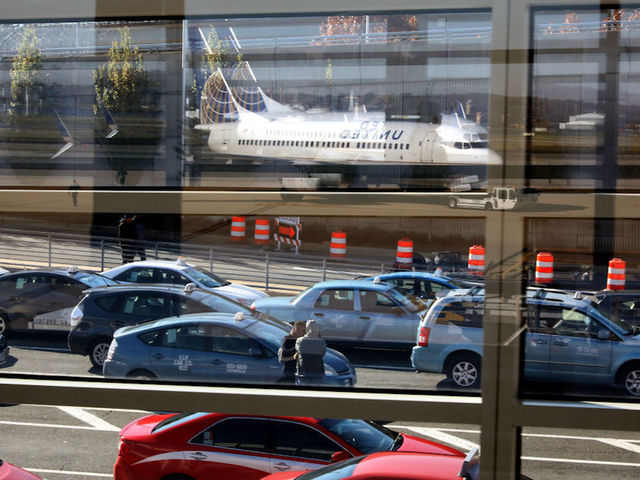 AAA: A record-breaking 112.5 million holiday travelers will be hitting the skies, roads and rails